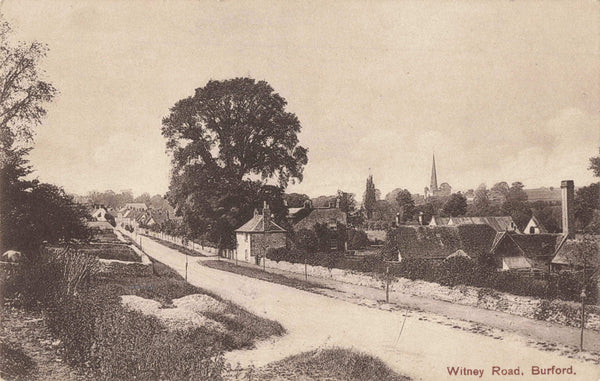 WITNEY ROAD, BURFORD - PRE 1918 OXFORDSHIRE POSTCARD (ref 7135/23/F)