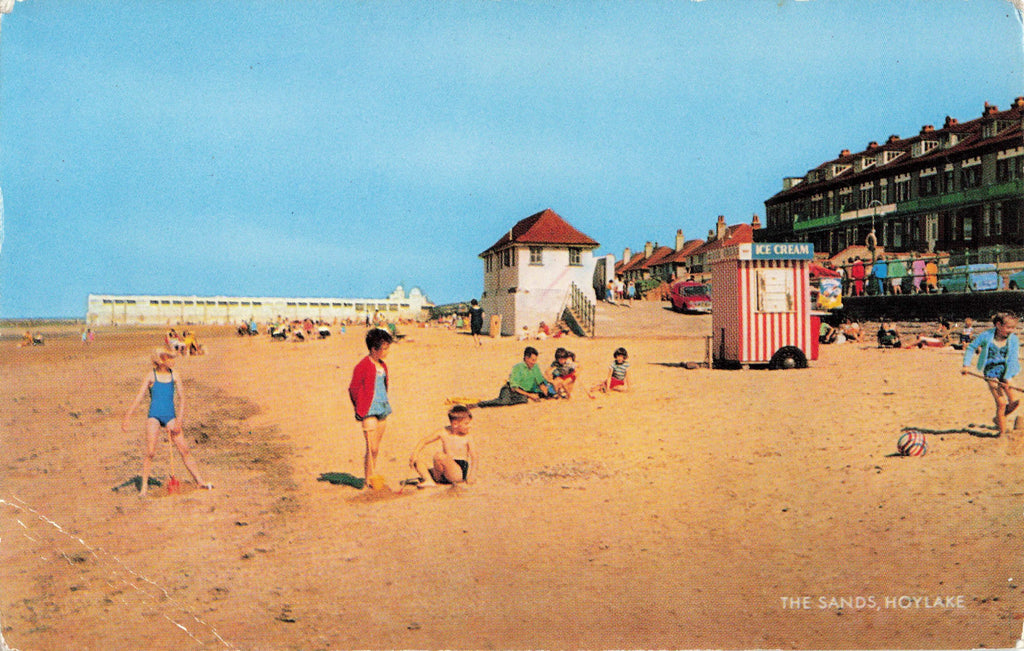 HOYLAKE, THE SANDS - OLD COLOUR WIRRAL POSTCARD (ref 5869/23)