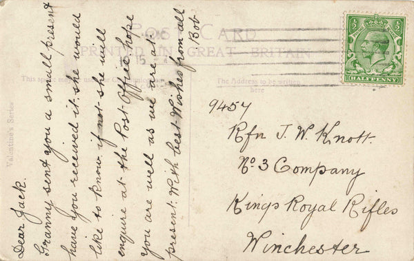 TOWN HALL, LEEDS - SENT TO SOLDIER PRE 1918 POSTCARD (ref 4916/1/24)