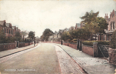 1950s postcard of Richmond Road, Birkdale, nr Southport