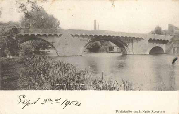 Old postcard of The Bridge, St Neots in Cambridgeshire