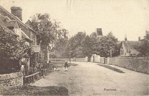 Old postcard of Freeland in Oxfordshire, 1909