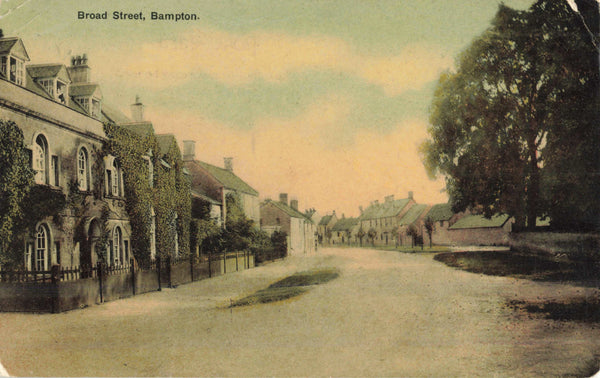 Old postcard of Broad Street, Bampton, posted in 1917
