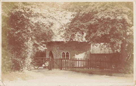 Old postcard of Beehive Cottage, Atherstone, 1909