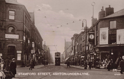 Old postcard of Stamford Street, Ashton under Lyne nr Manchester