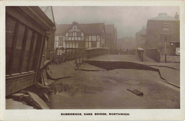 SUBSIDENCE, DANE BRIDGE, NORTHWICH, OLD REAL PHOTO POSTCARD (3973/22/W6)