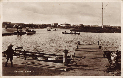 THE LAKE, AINSDALE NR SOUTHPORT, EARLY 1930s REAL PHOTO POSTCARD (ref 6475/25)