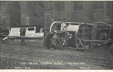 TRAM CAR SMASH, CHURCH BANK, BRADFORD JULY 31 1907 OLD POSTCARD (ref 6380/24/X)