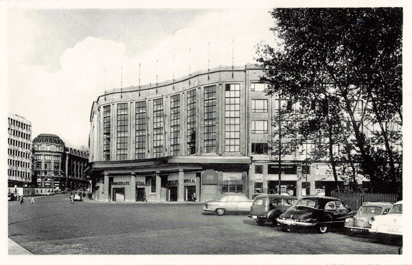 Real photo postcard of La Gare Centrale, Bruxelles