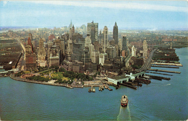 AERIAL VIEW OF LOWER MANHATTAN, NEW YORK CITY 1971 POSTCARD (ref 6154/21)
