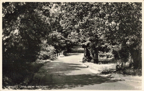 Old photo postcard of Fernhill Lane, New Milton, Hampshire