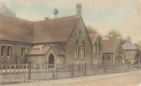 SCHOOL & PARISH HALL, STANSTEAD ABBOTTS - HERTS OLD POSTCARD (ref 2595/22/W3)