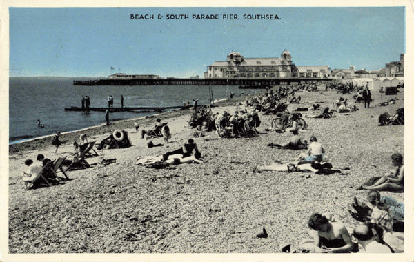 Old postcard of Beach & South Paradise Pier, Southsea