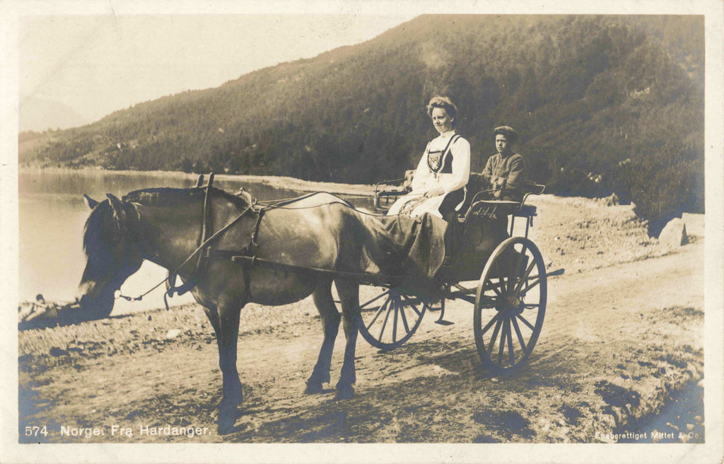 NORWAY - FRA HARDANGER, LADY & CHILD IN PONY & TRAP REAL PHOTO POSTCARD