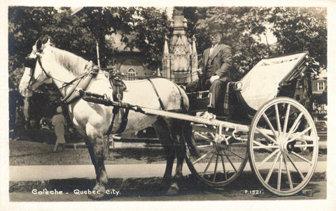 CALECHE, QUEBEC CITY - HORSE DRAWN CARRIAGE - OLD RP POSTCARD