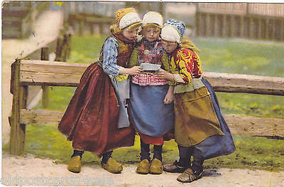 THREE CHILDREN IN COSTUME - POSSIBLY DUTCH (ref 3250/12)