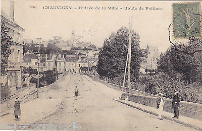 CHAUVIGNY, ENTREE DE LA VILLE, ROUTE DE POITIERS - 1920 POSTCARD (ref 4702)
