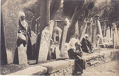 Old postcard of Cimetiere Turc a Scutari in Turkey
