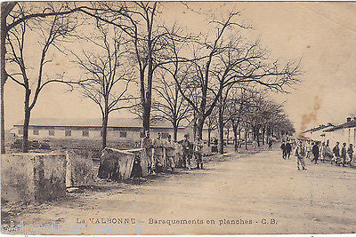 LA VALBONNE BARAQUEMENTS EN PLANCHES - OLD POSTCARD (ref 4755)