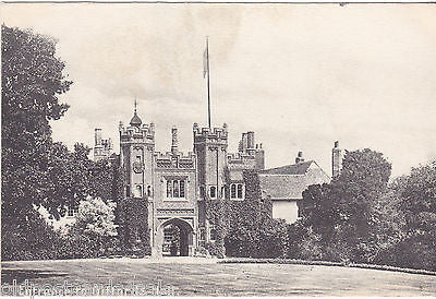 ENTRANCE TO GIFFORDS HALL - SUFFOLK - PRE 1918 POSTCARD (ref 3230)