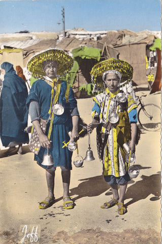 WATER SELLERS IN MOROCCO - COLOUR REAL PHOTO POSTCARD (ref 2791/20)
