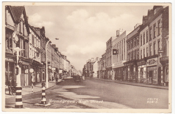Old postcard of Bromsgrove High Street