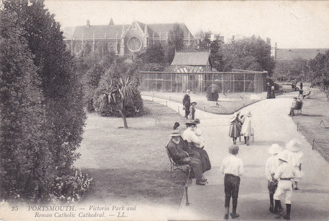 PORTSMOUTH - VICTORIA PARK & CATHOLIC CATHEDRAL LL POSTCARD